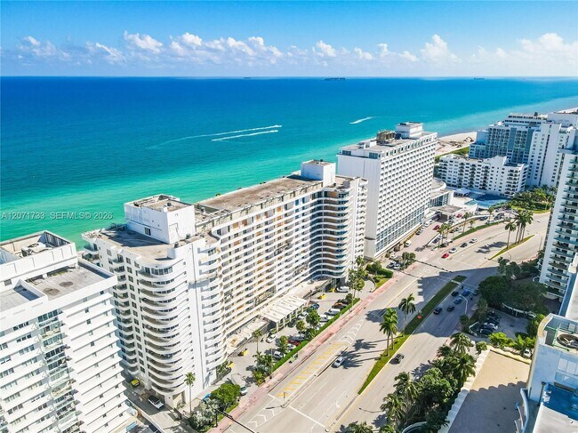 Building Photo - 5555 Collins Ave