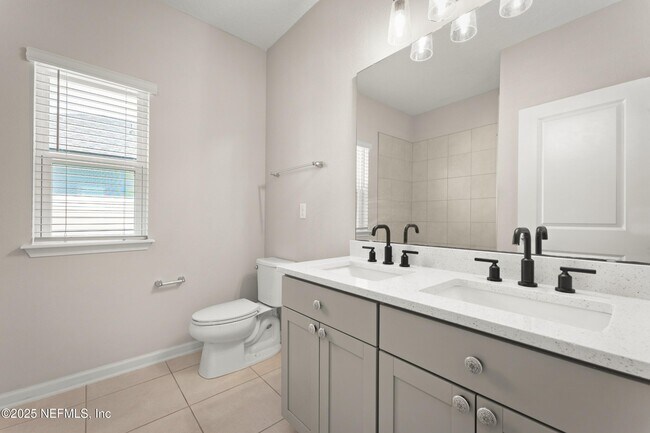 Building Photo - 54 St Barts Ave