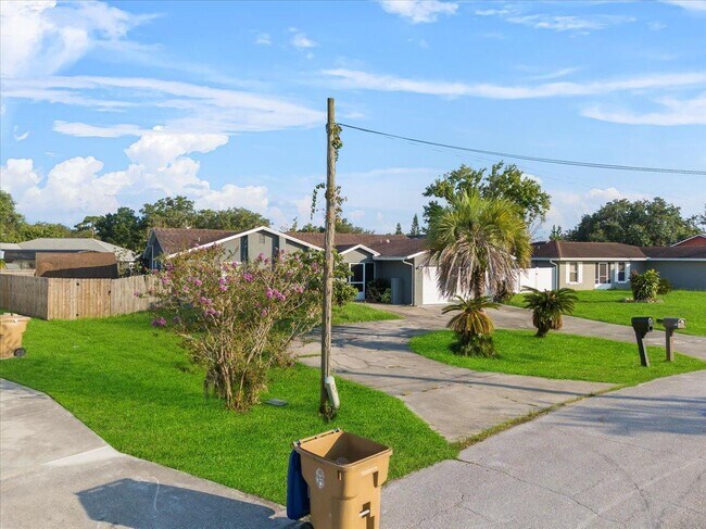 Building Photo - 508 Glade Ct
