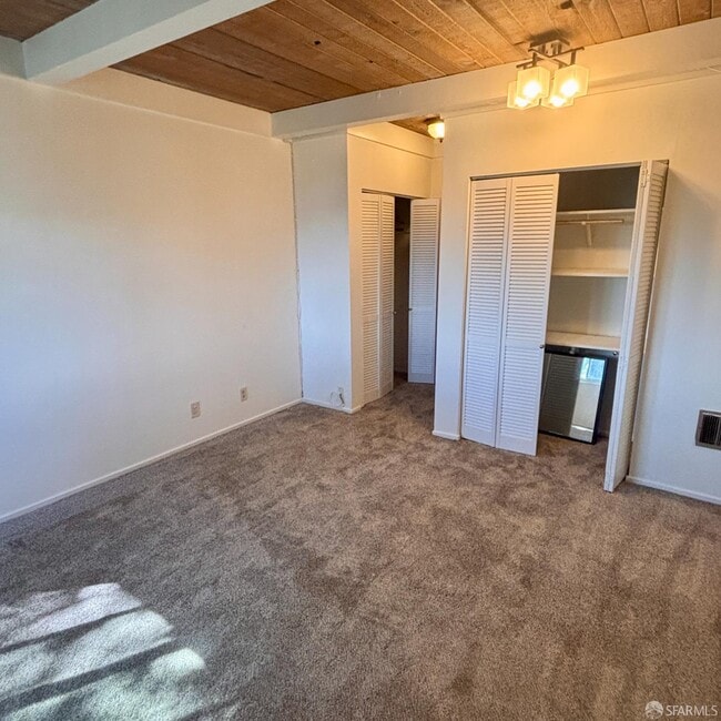 Building Photo - 175 Red Rock Way