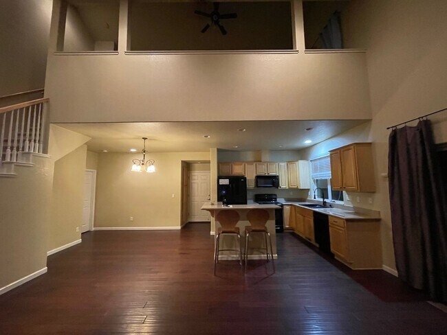 Building Photo - Beautiful home in Sparks- Gated community!