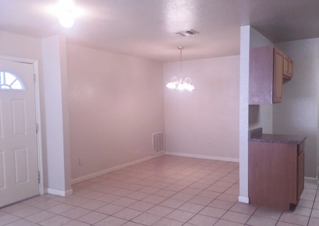 Building Photo - 13025 O'Connor Cove