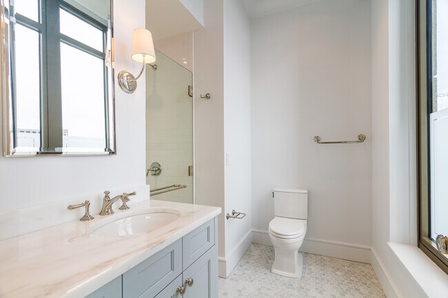 Building Photo - 3376 Peachtree Rd