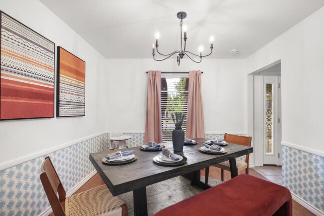 Building Photo - 5410 King Richard St