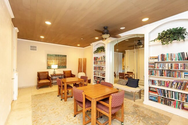 Building Photo - Dual-Master Condo Near the Beach w/ Firewo...