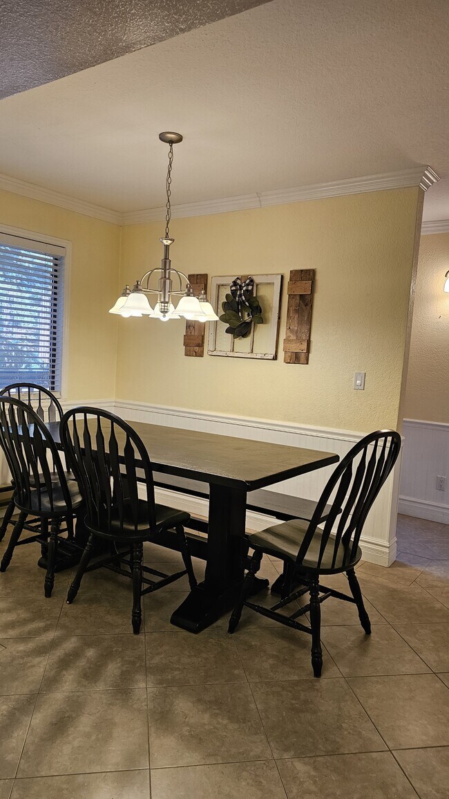 Building Photo - 2734 Snow Slope Way