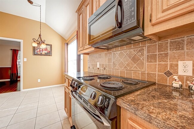 Building Photo - 3403 Sparta Dr