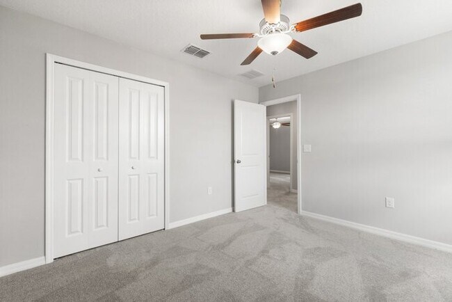 Building Photo - LIKE NEW 5 Bedroom Home for RENT in Touchstone!