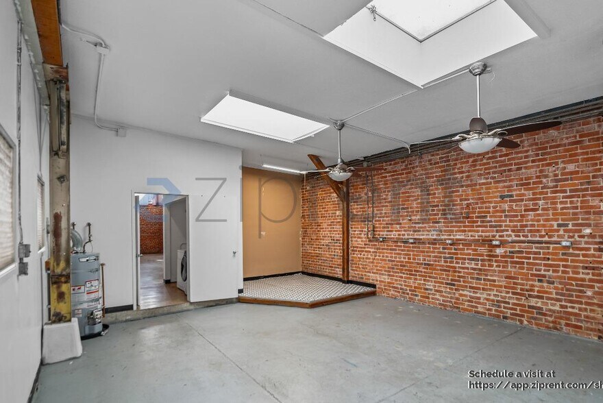 Building Photo - 3016 Filbert St