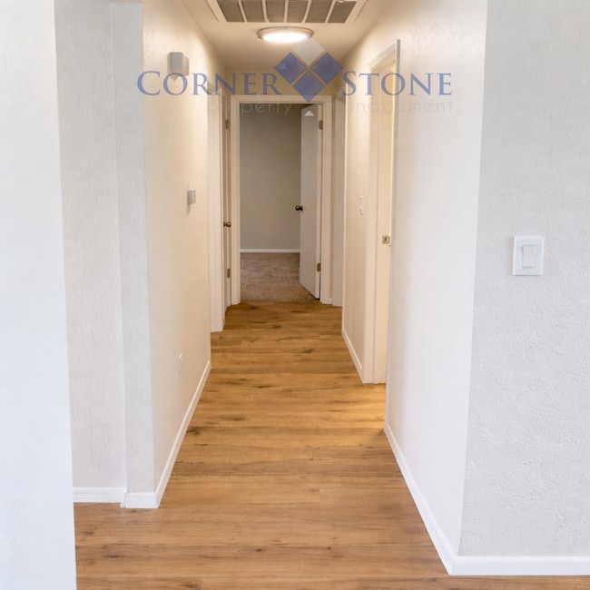 Building Photo - Remodeled Home in Boise!