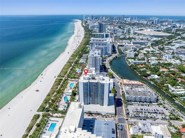 Building Photo - 2655 Collins Ave