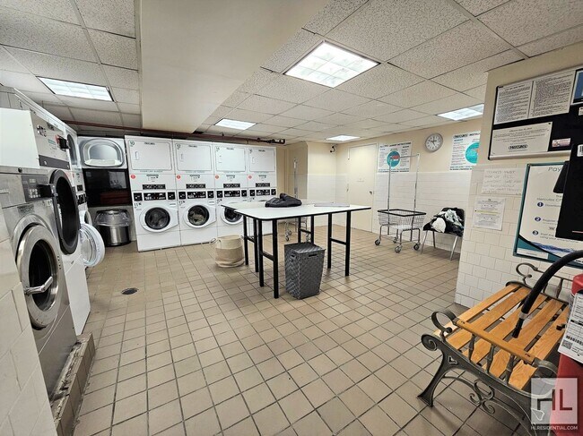 Building Photo - Studio in West Village | 4th Floor, Full-S...