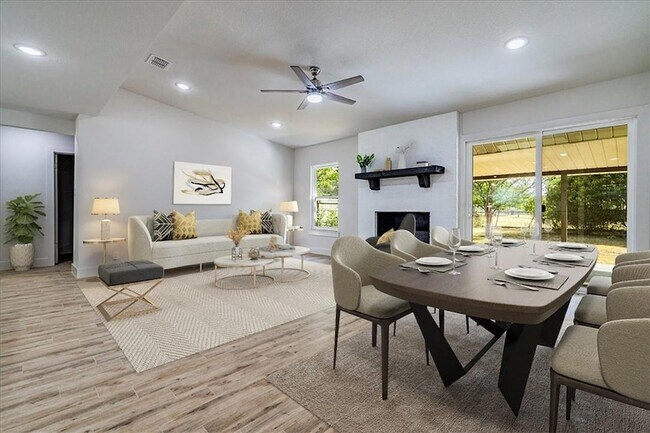 Building Photo - 2603 Mesquite Ln