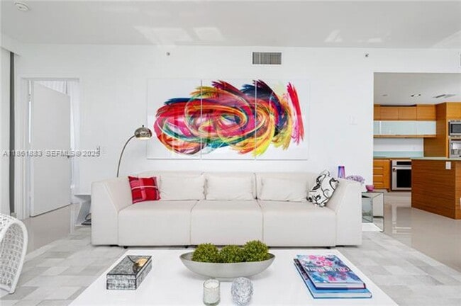 Building Photo - 5875 Collins Ave