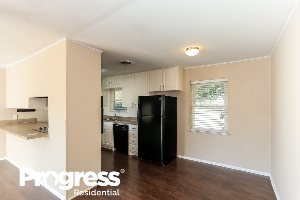 Building Photo - 6420 Valley Ridge Dr
