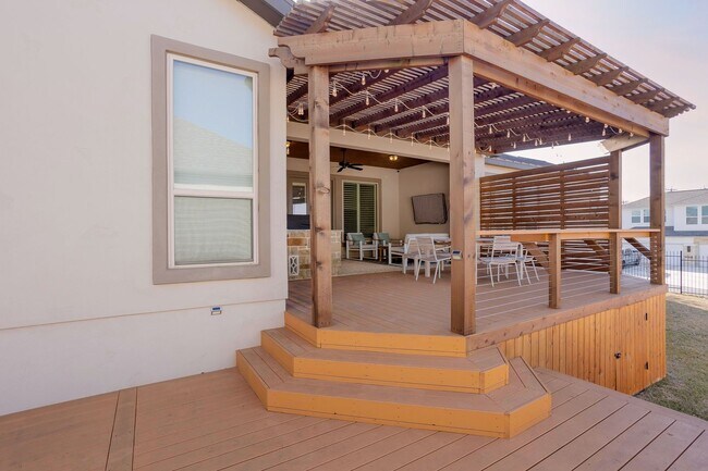 Building Photo - Home for Rent