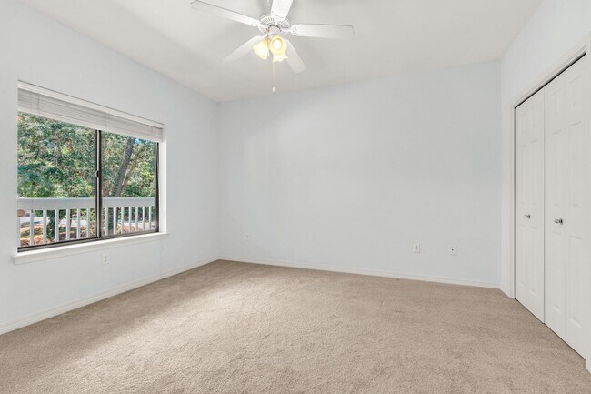 Building Photo - Gorgeous Condo in Niceville!!  Bluewater Bay Living at its BEST!!