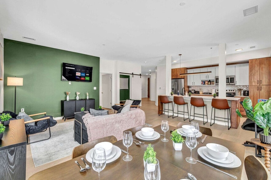 Building Photo - 2189 Cornell Rd