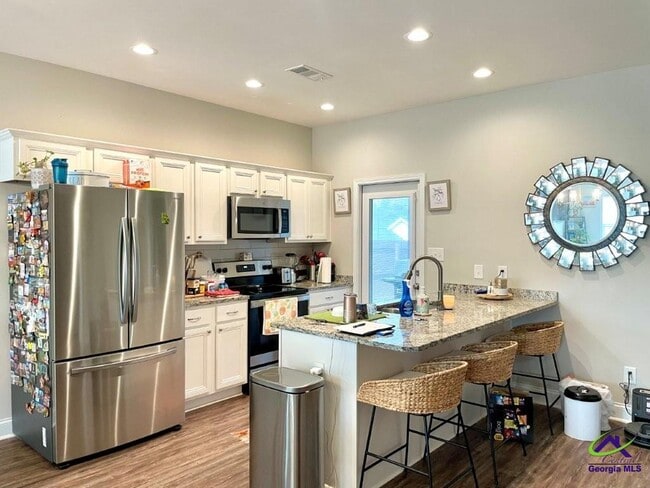 Building Photo - 190 Red Tail Cir