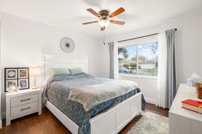 Building Photo - 6398 Woodland Blvd