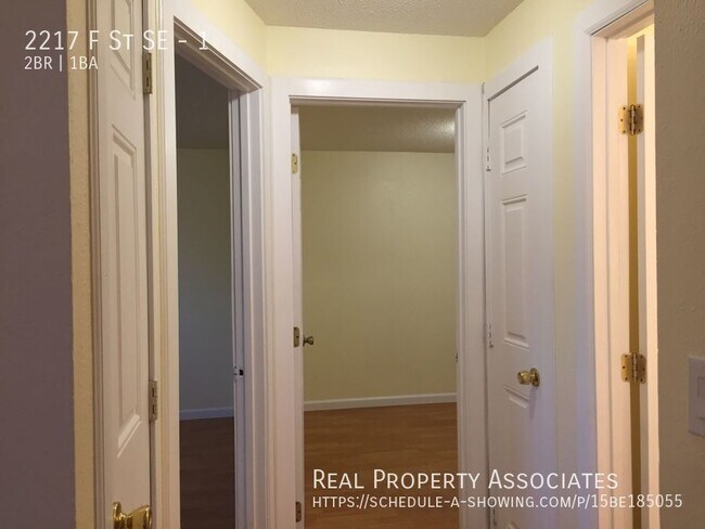 Building Photo - 2217 F St SE