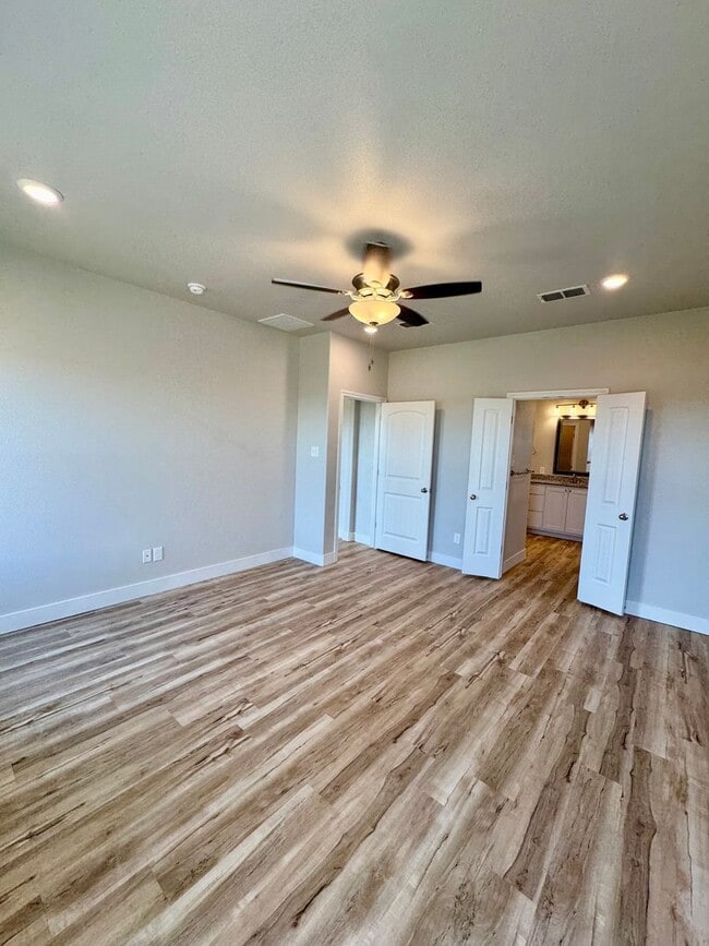 Building Photo - 4bed 2 bath - Frenship ISD