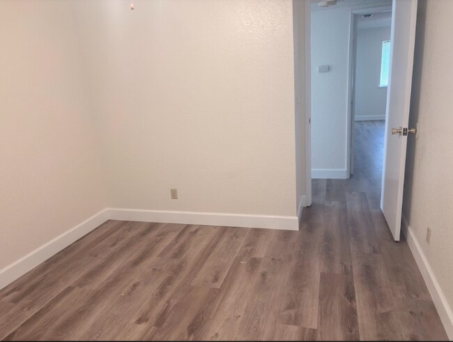 Building Photo - 27226 San Jose Ave