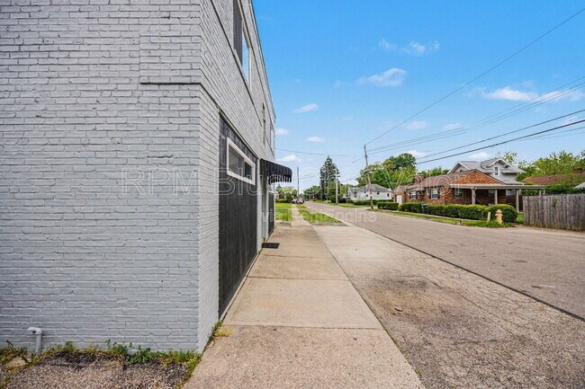 Building Photo - 3982 Superior Ave
