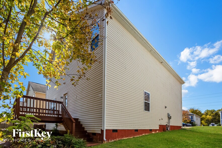 Building Photo - 15221 Chowning Tavern Ln