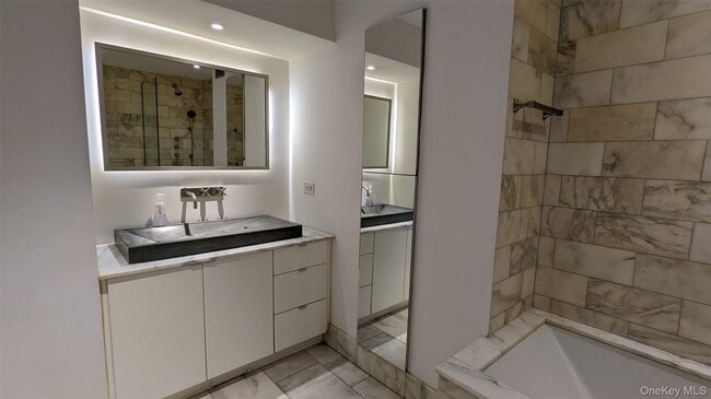 Building Photo - 322 W 57th St