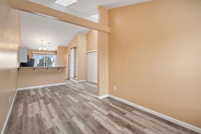 Building Photo - 16934 E Whitaker Dr