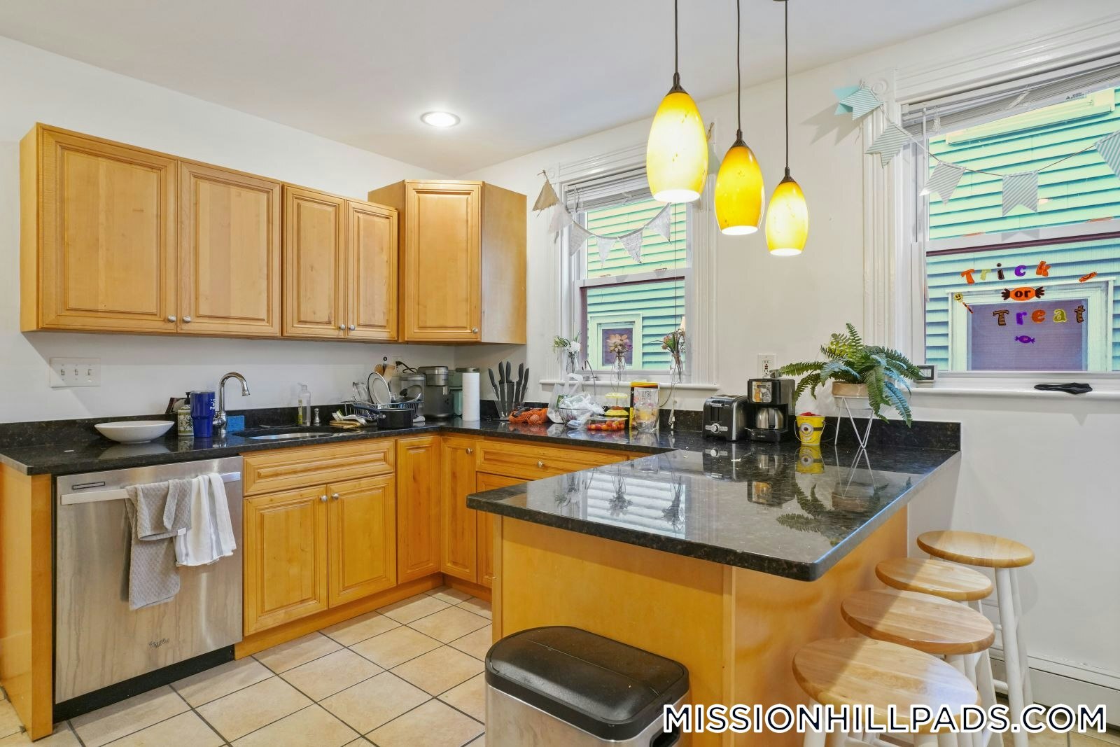 Building Photo - 68 Calumet St