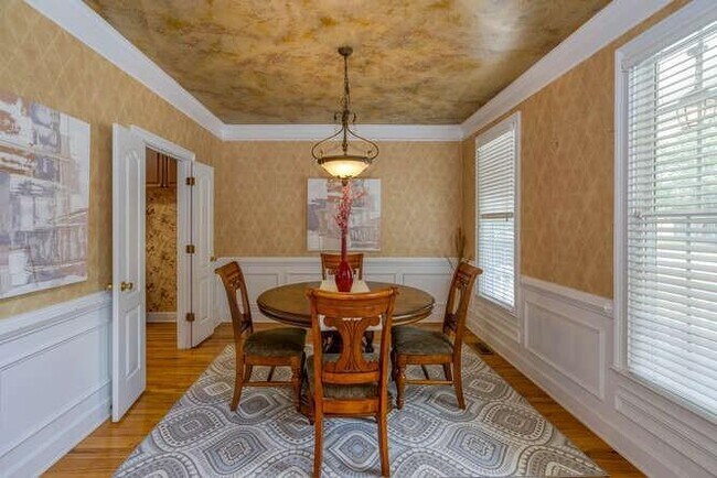 Building Photo - 1661 Stilesboro Ridge Dr NW