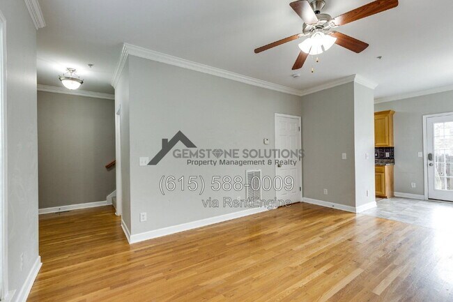 Building Photo - 1012 McKenna Dr