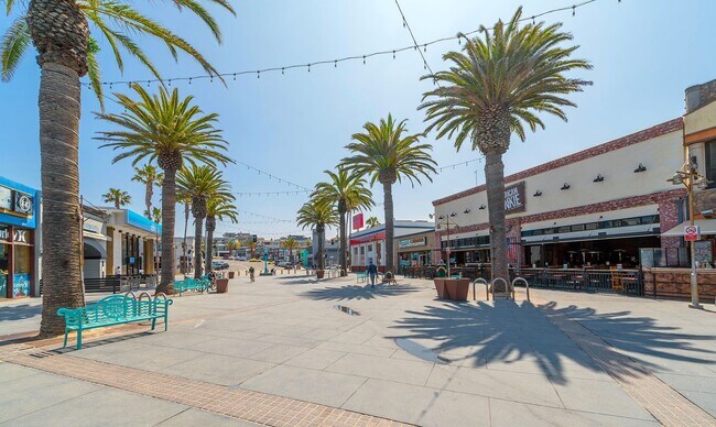 Building Photo - Top Floor 1 bedroom apartment Hermosa Beach