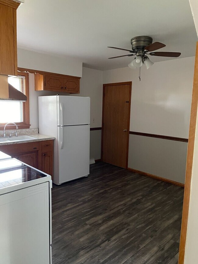 Building Photo - 1514-1520 Alden Rd