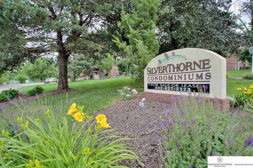 Building Photo - 1901 Winnie Dr