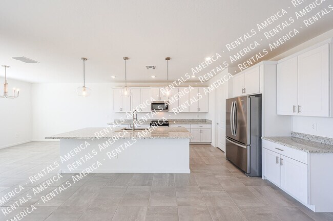 Building Photo - 35581 N Thicket Wy