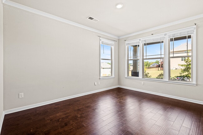 Building Photo - 2635 Ridge Manor Dr