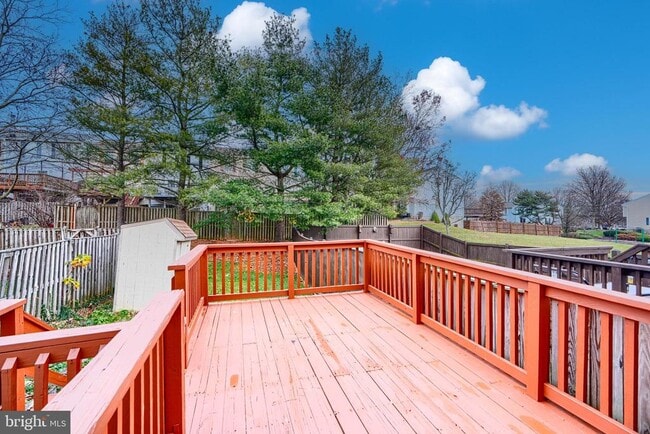 Building Photo - 309 Overlea Pl