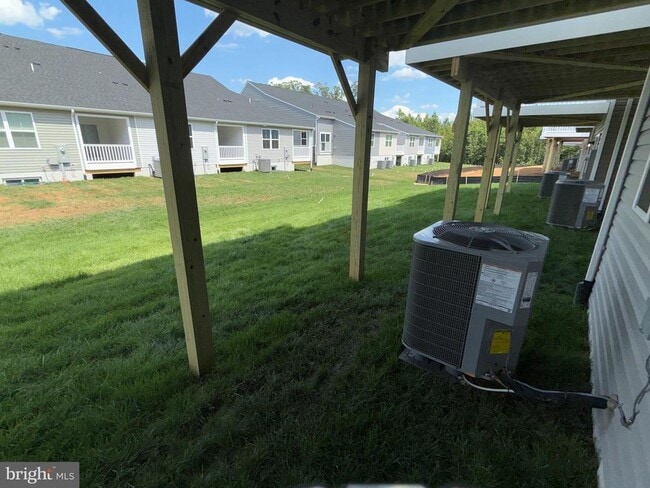 Building Photo - 9193 Edenderry Dr