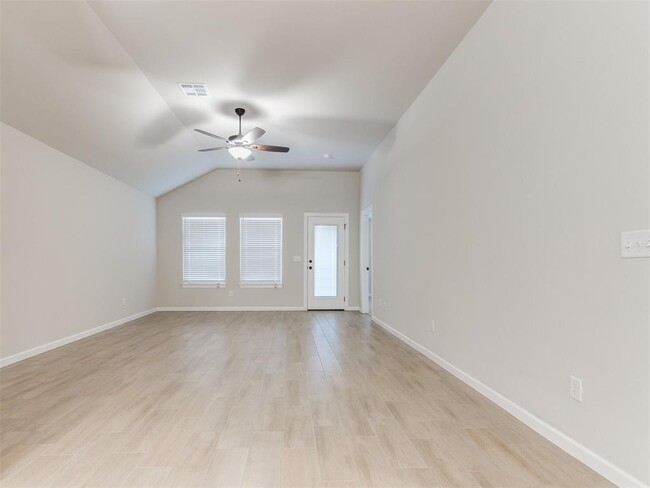 Building Photo - 18012 Austin Ct
