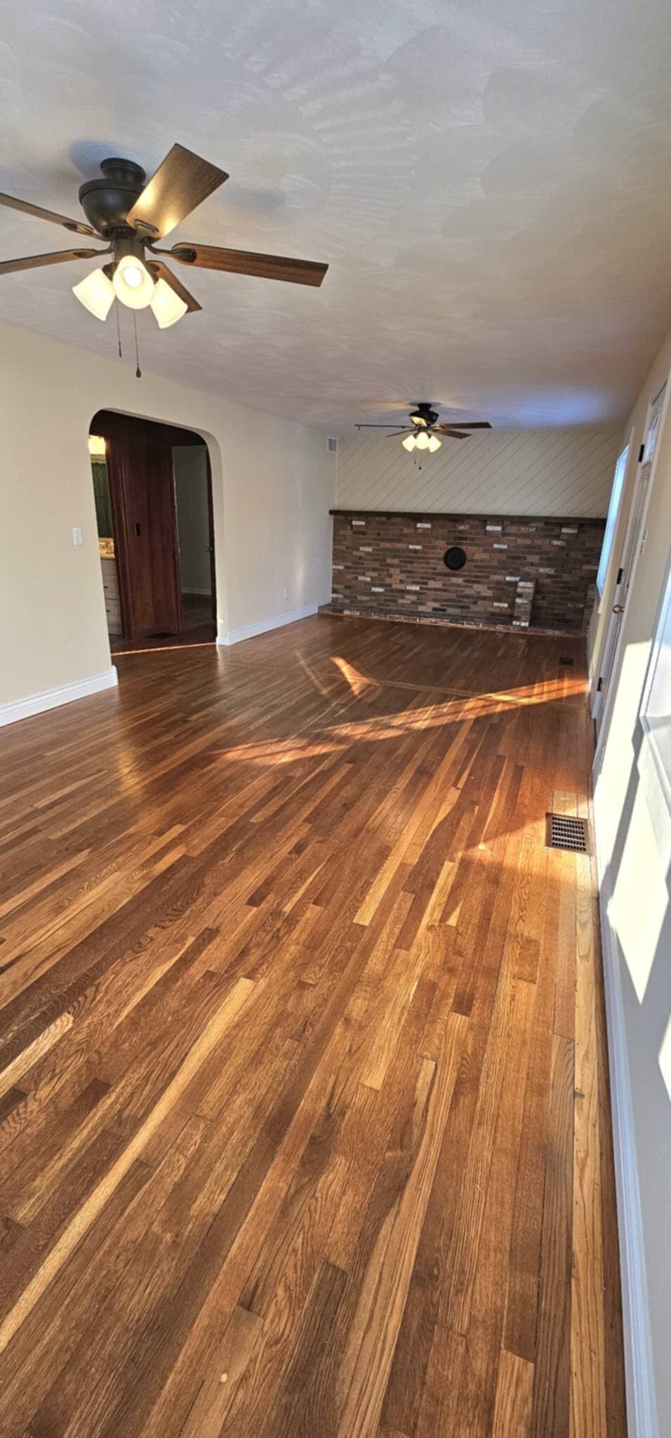 Building Photo - 7901 Elm St