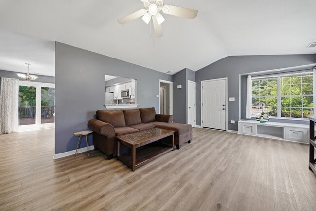 Building Photo - 4553 Shoshone Ct