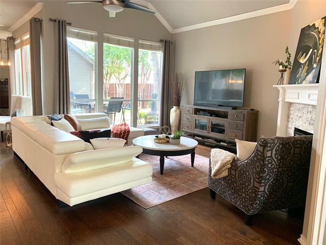 Building Photo - 3621 Granbury Dr