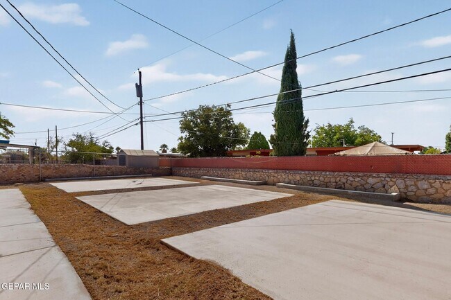 Building Photo - 5108 Yvette Ave