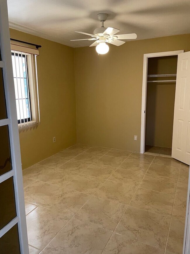Building Photo - 546 Via Fontana Dr