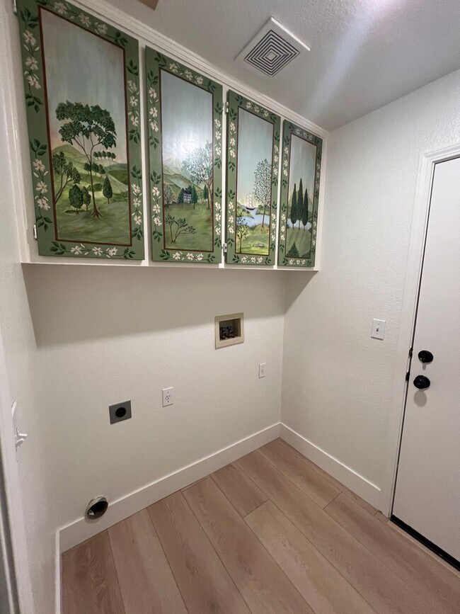 Building Photo - COMING SOON! AVAILABLE 02/01/2026! IMMACULATE BRENTWOOD GARIN RANCH 4-BEDROOM RENTAL!