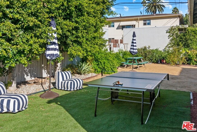 Building Photo - 1224 N Ogden Dr