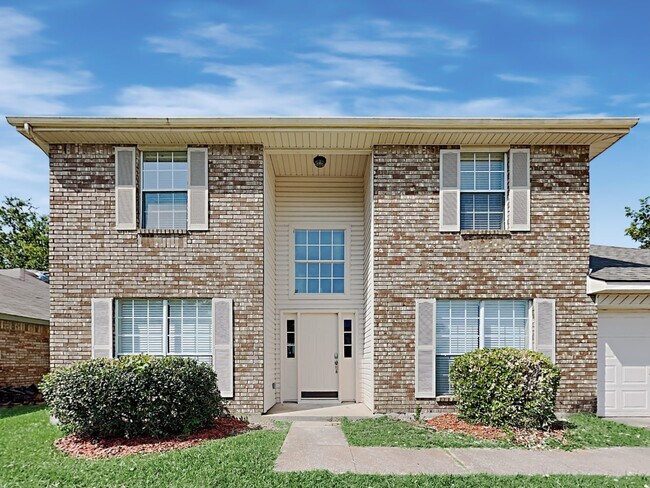 Primary Photo - 8618 Fairfax Ave